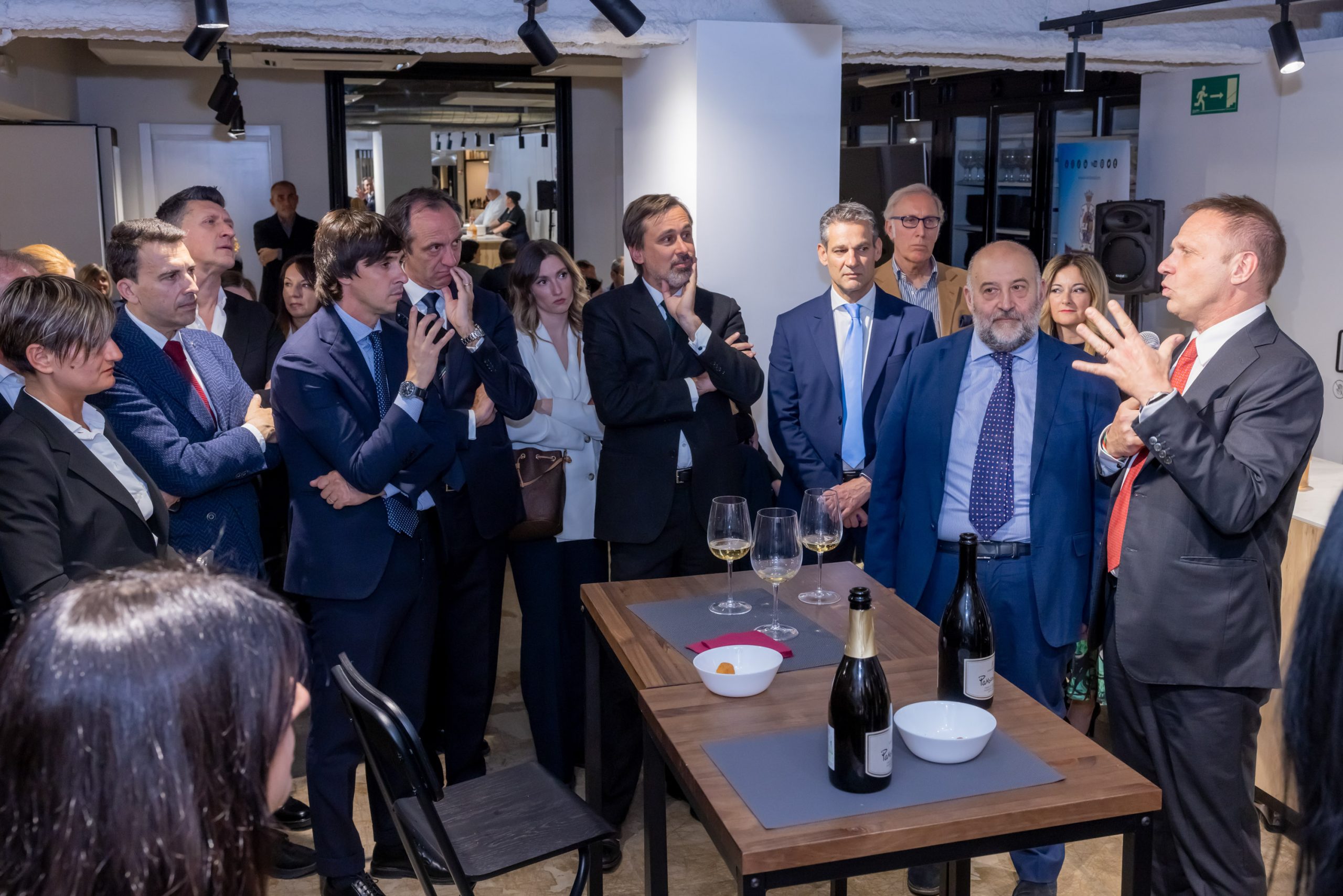 https://www.cameraitalianabarcelona.com/evento-lets-marche/